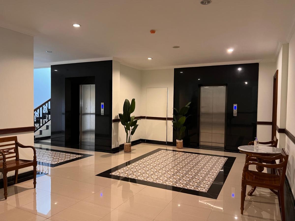 Le Semar Hotel Karawaci Dahung Dış mekan fotoğraf